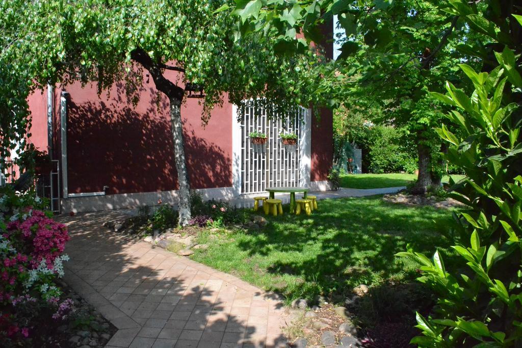 Villa Tulipani Rho Esterno foto